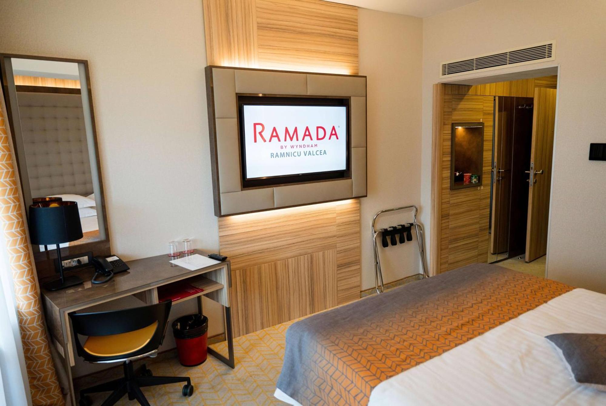 Hotel Ramada By Wyndham Râmnicu Vâlcea